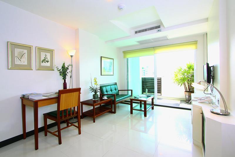 Laurel Suite Bangkok Rum bild