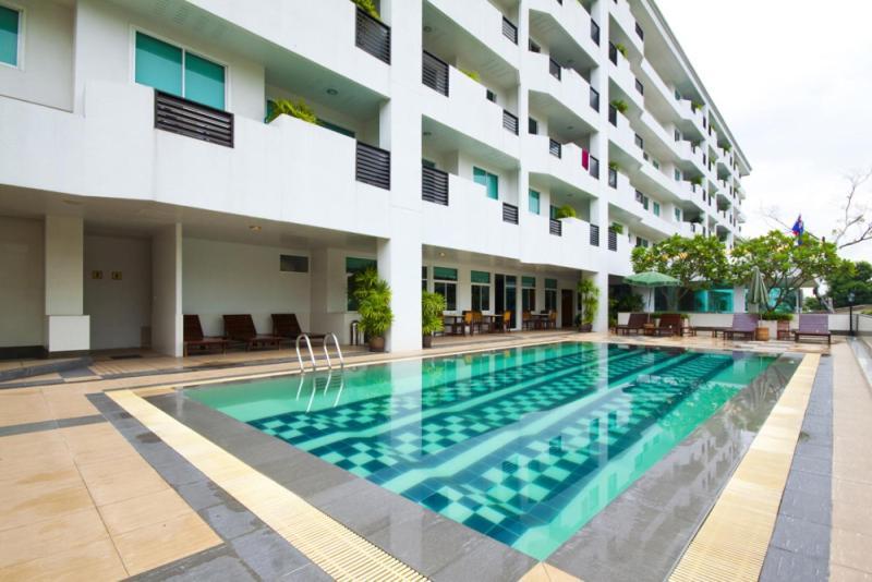 Laurel Suite Bangkok Exteriör bild